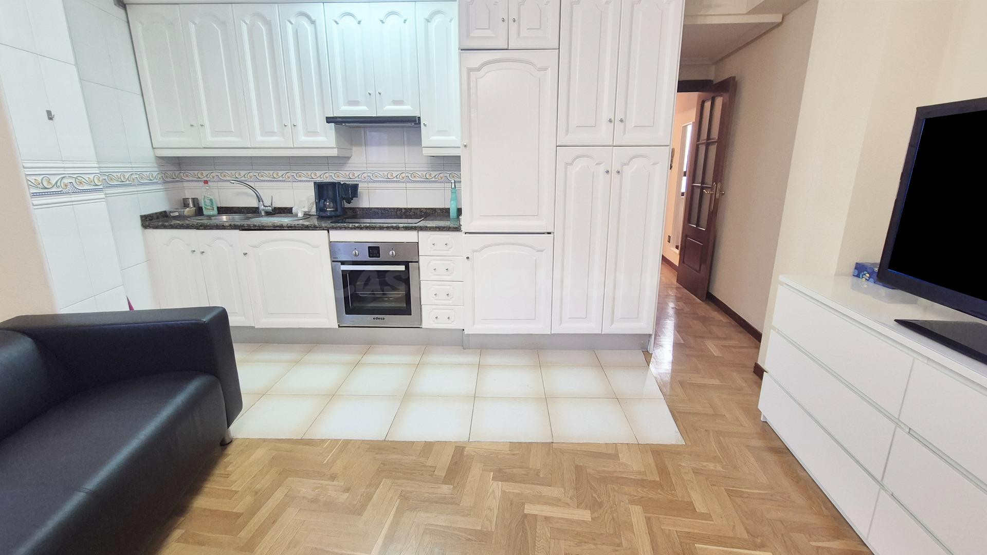 APARTAMENTO VENTA SALAMANCA. Urbis te ofrece un apartamento  - foto 5
