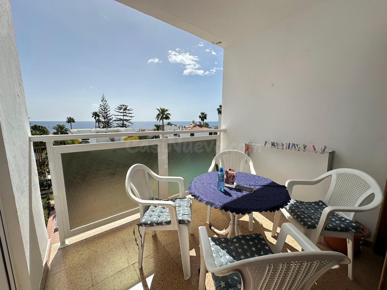 Apartamento de 2 habitaciones con balcón, vistas al mar, en pleno centro de Playa del Inglés a 2 pasos de la playa