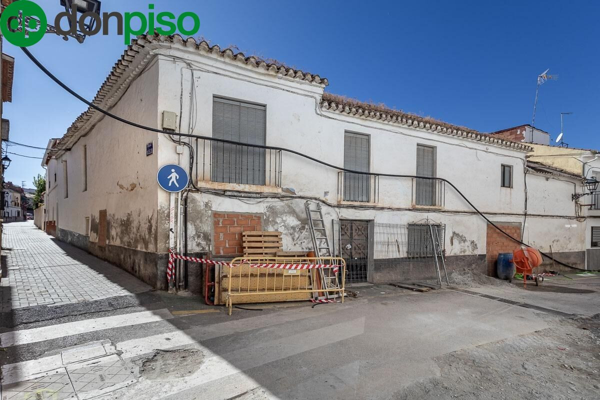 Solar con 163m en Ogijares