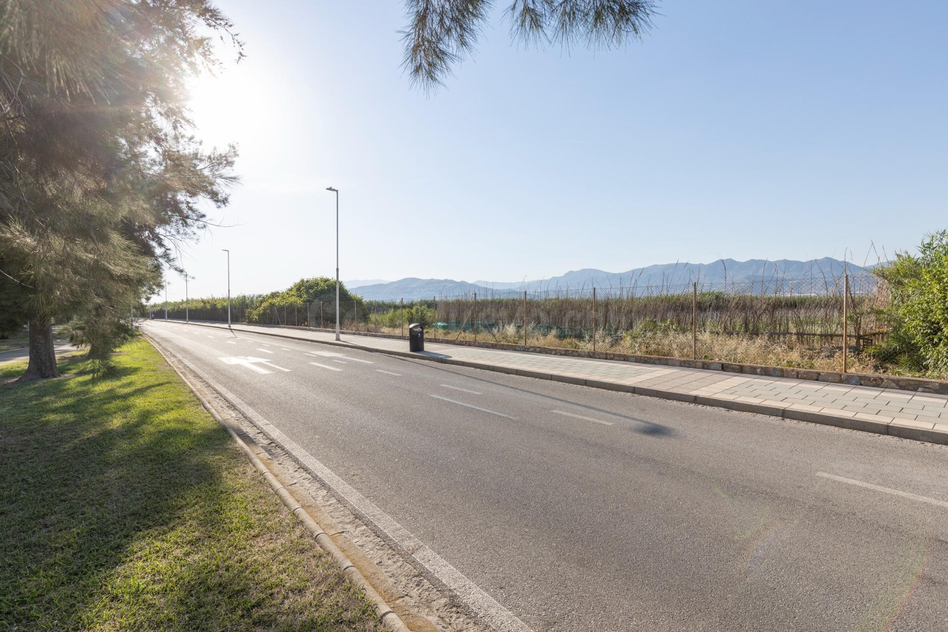 Invierte en el futuro de Playa Granada: una oportunidad única en uno de los mayores desarrollos urbanísticos de la Costa Tropical