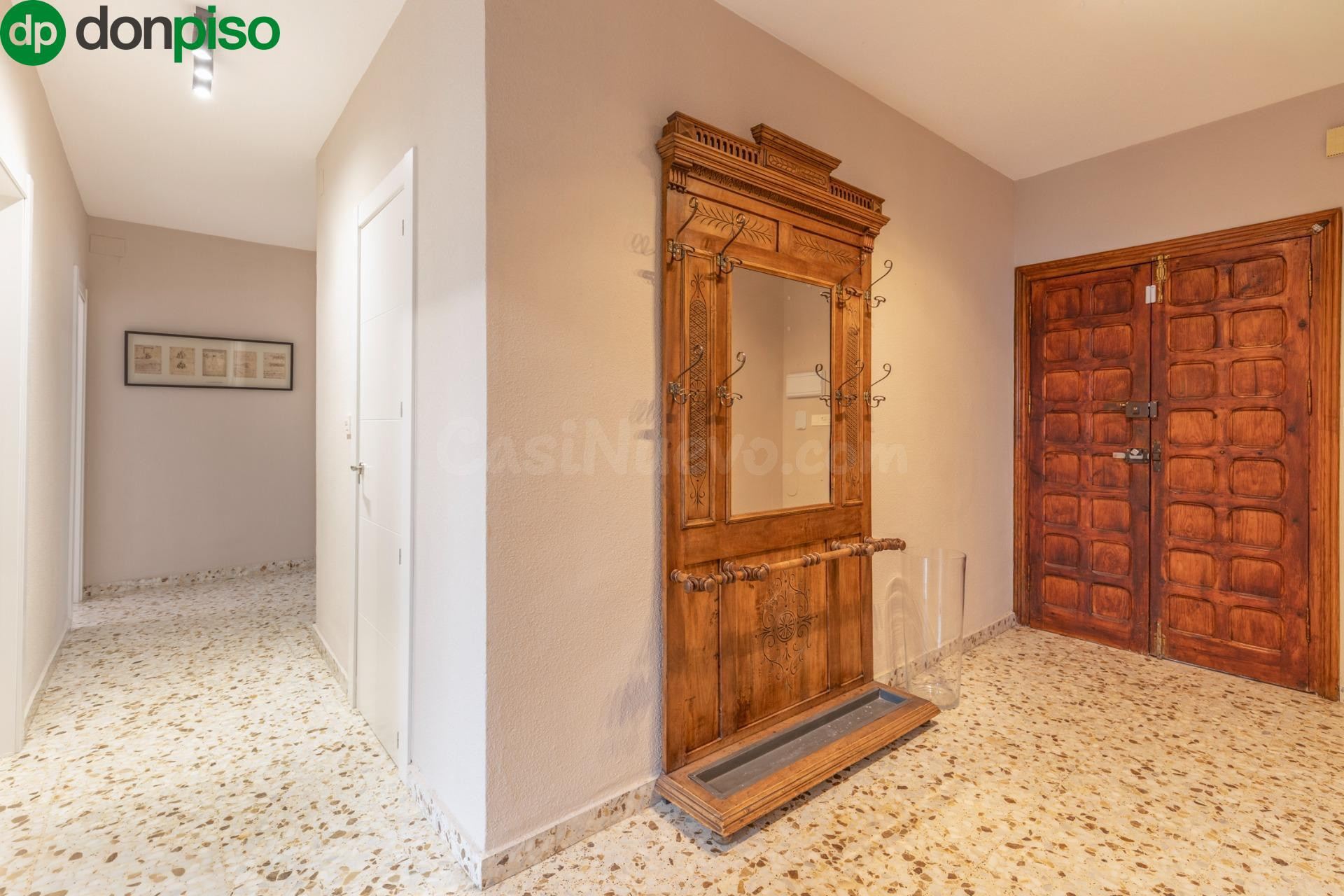 ESPECTACULAR CASA CON LICENCIA TURISTICA EN HUETOR SANTILLAN - foto 4