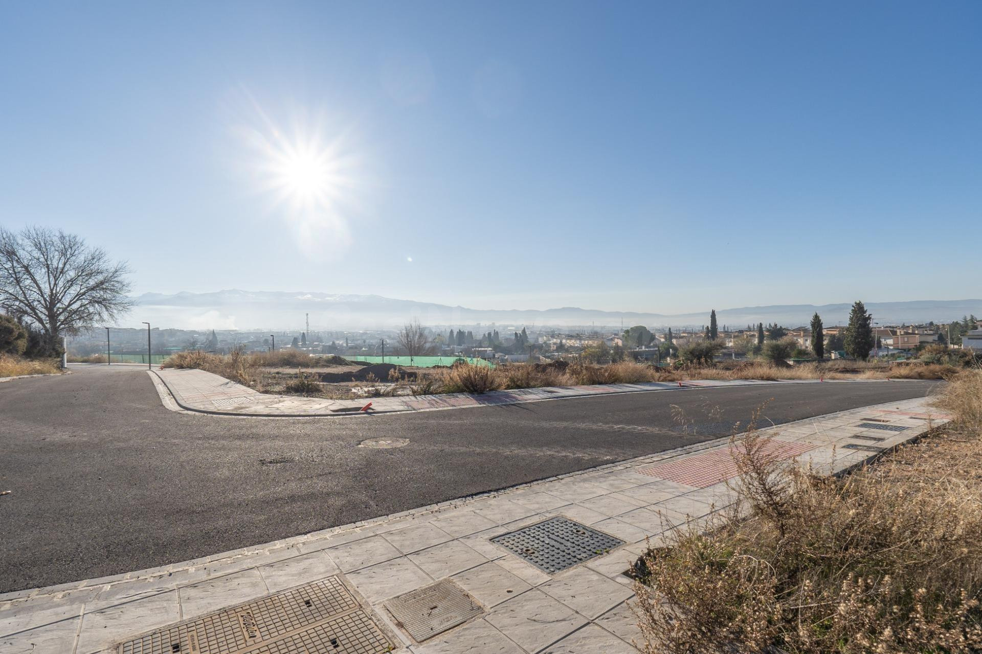 Suelo Urbano Directo en Peligros (Granada) | 25 Viviendas (3235 m2 techo total) | Costes de Urbanización 100% Pagados (Saldo 0)