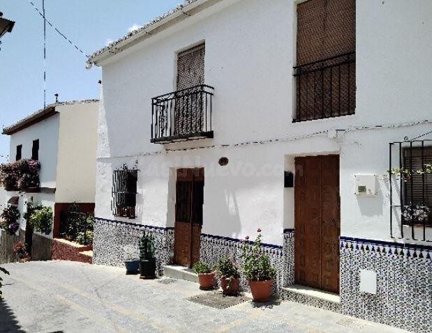 SE VENDE casa adosada OKUPA en C estación  de Almogía - foto 2