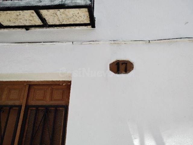 SE VENDE casa adosada OKUPA en C estación  de Almogía - foto 3