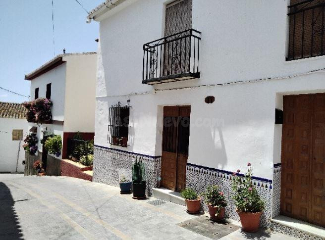 SE VENDE casa adosada OKUPA en C estación  de Almogía - foto 4