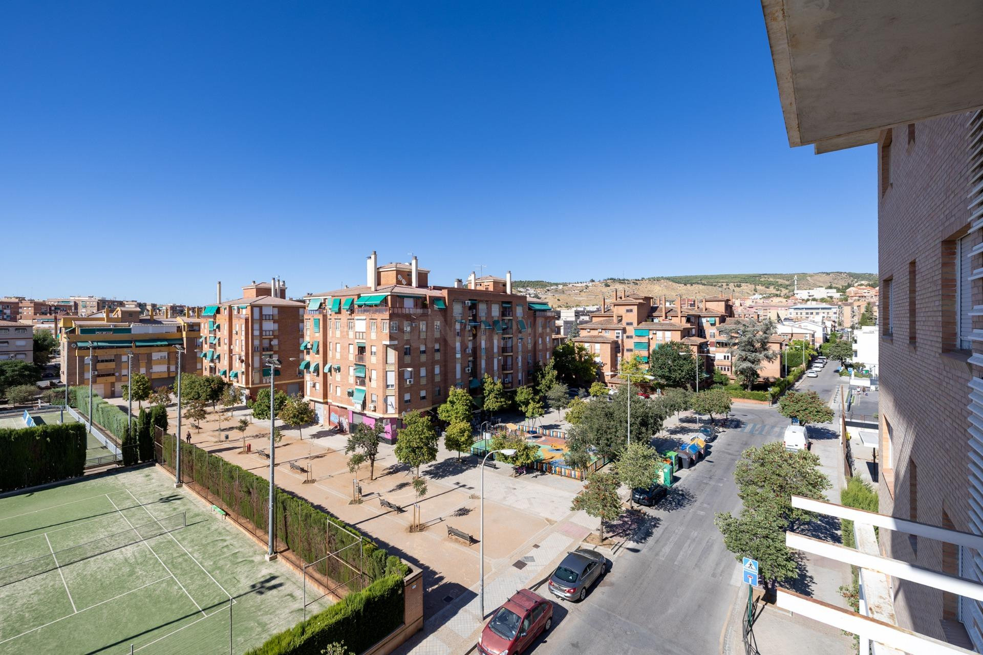 **Luz, vistas despejadas y un encanto especial: tu nuevo refugio en la ciudad**