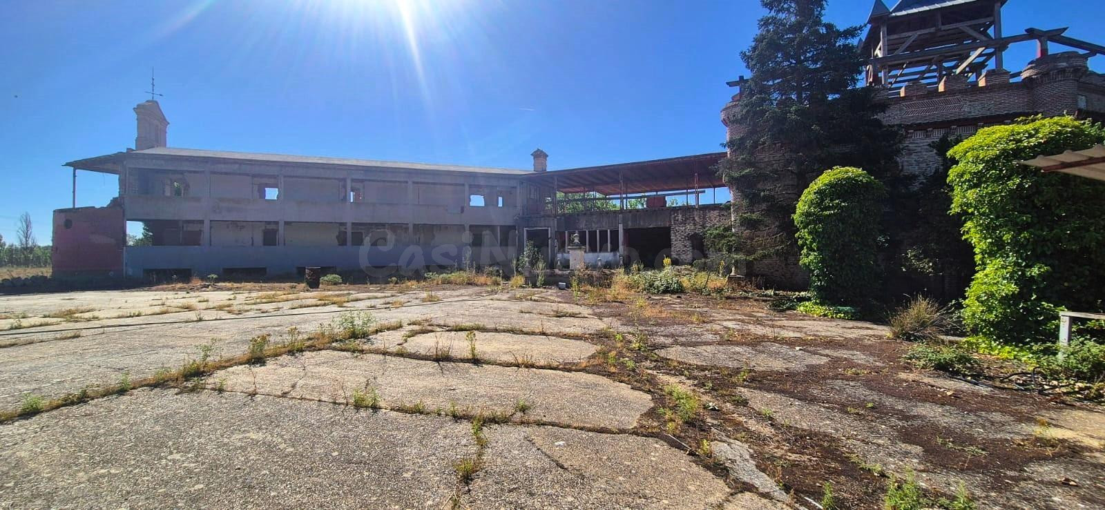 EN VENTA EDIFICIO EN CIGALES - foto 4