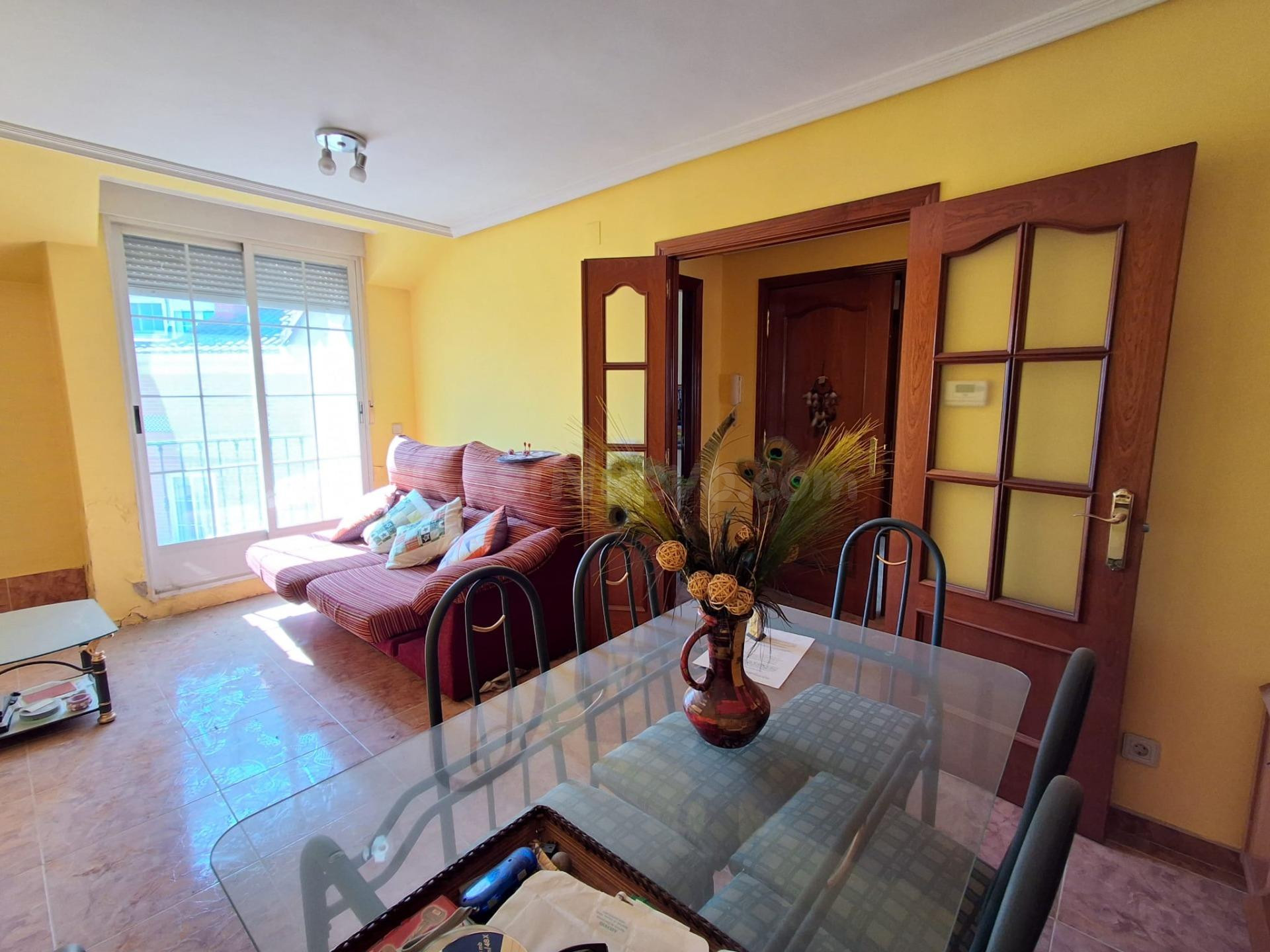 EN VENTA PISO CON GARAJE EN TUDELA DE DUERO - foto 2