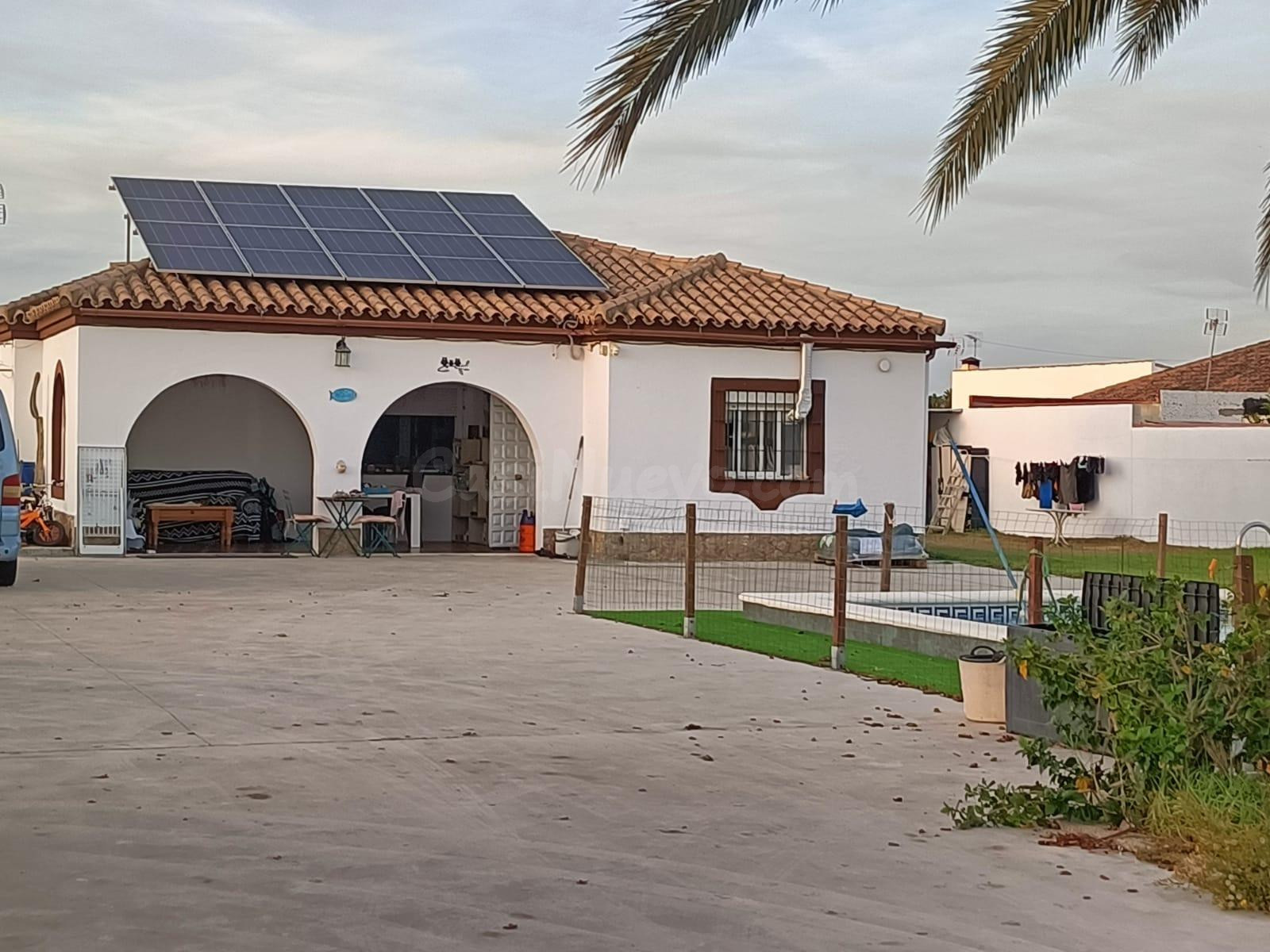Casa de campo con piscina y amplia zona de huerto