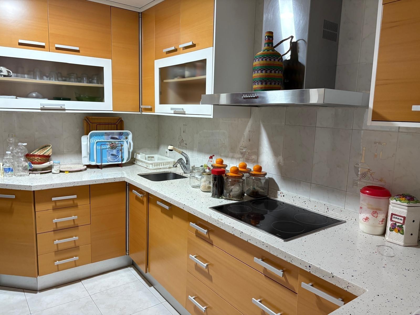 GRAN PISO CERCA DE PLAZA ALTA CON TERRAZAY GRANDES habitaciones¡¡