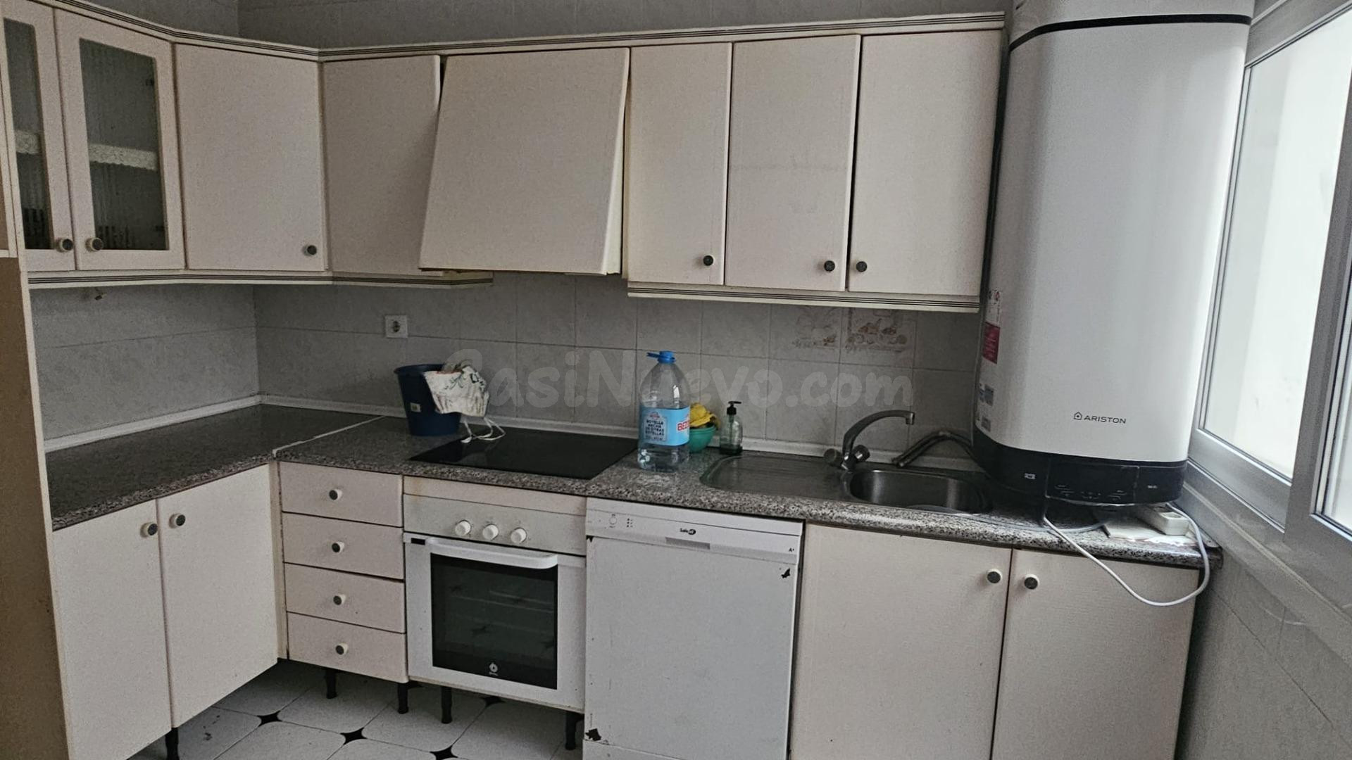 FANTASTICO PISO EN AGENTES COMERCIALES