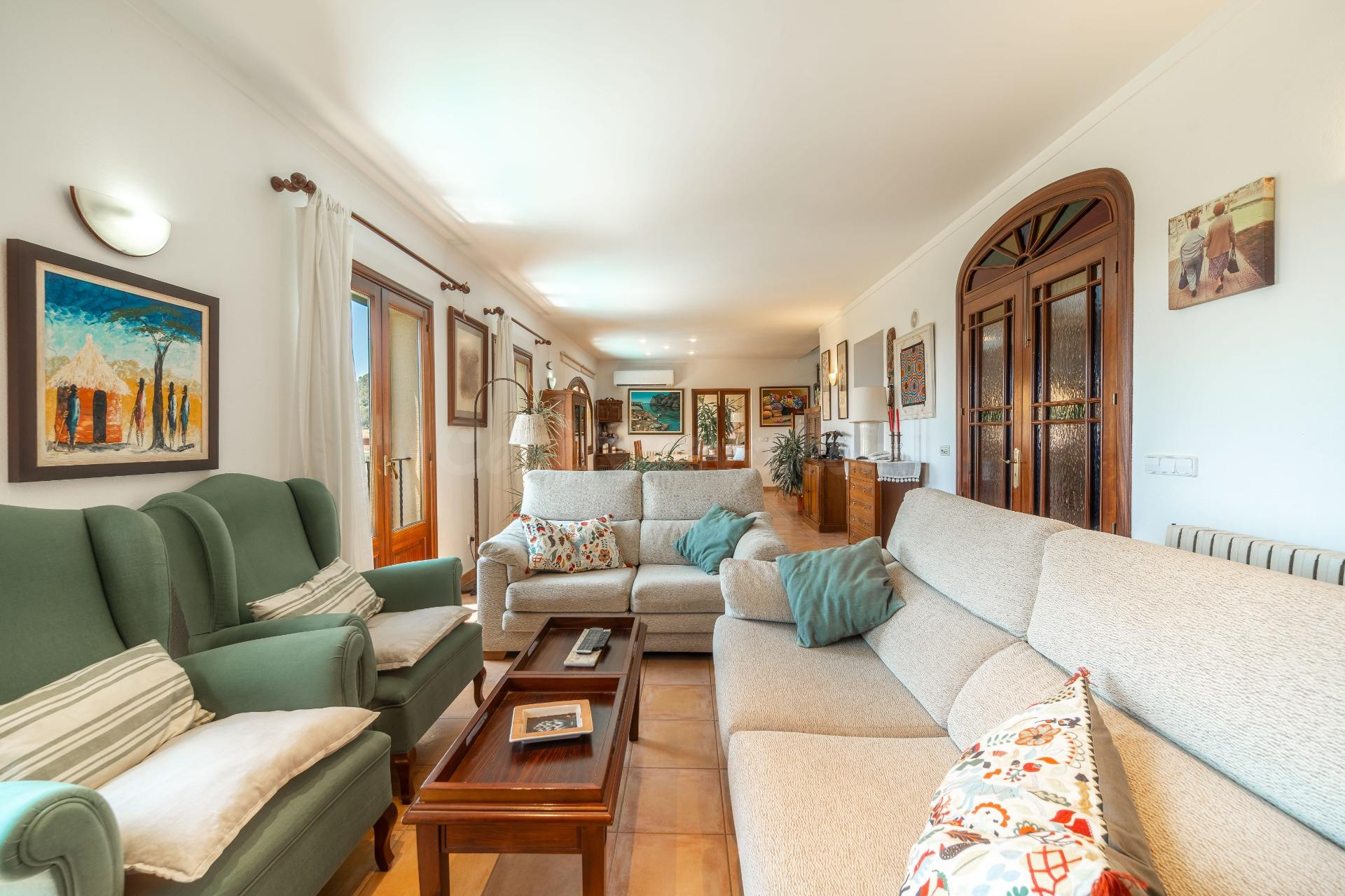 PRECIOSO CHALET DE ESTILO MEDITERRANEO EN EL PUEBLO DE SELVA - foto 5