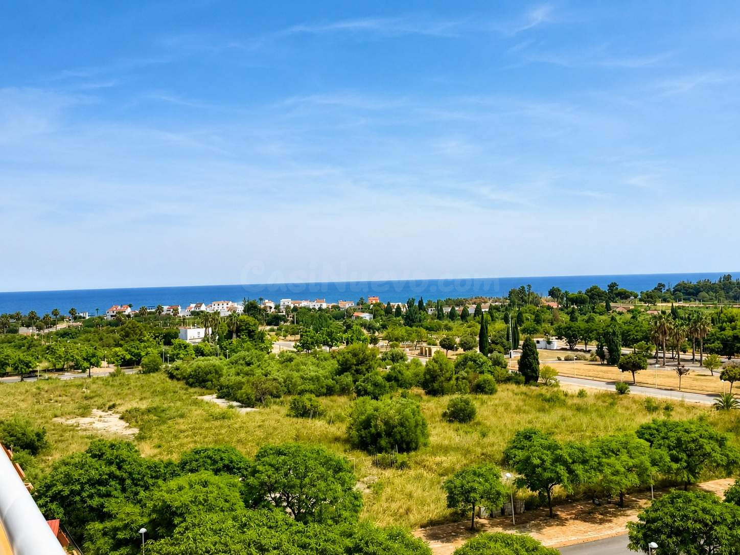 Apartamento con Vistas al Mar en Torre la Sal - foto 2