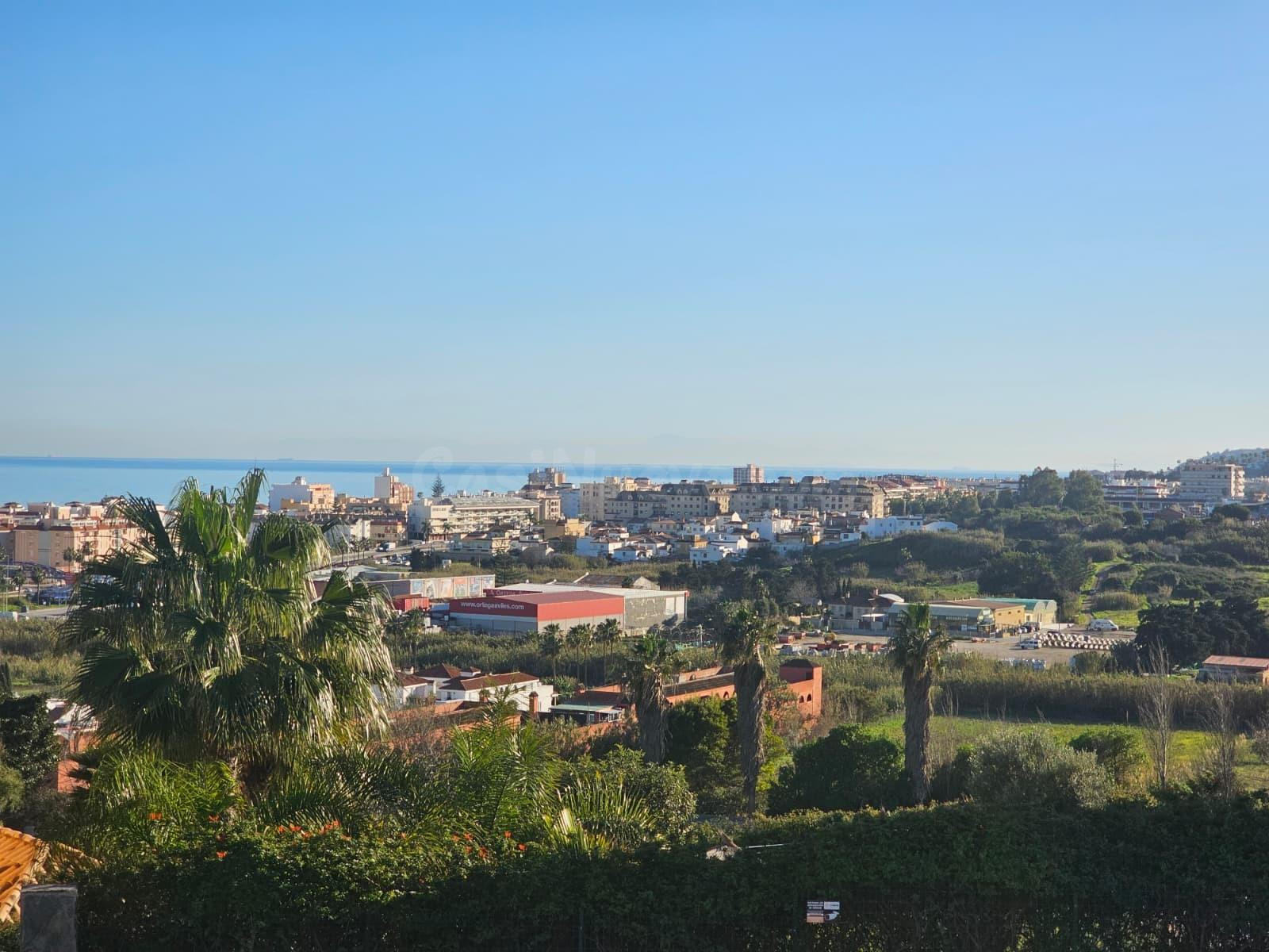 Apartamento moderno de 3 dormitorios con vistas al mar en Célere Casares Costa