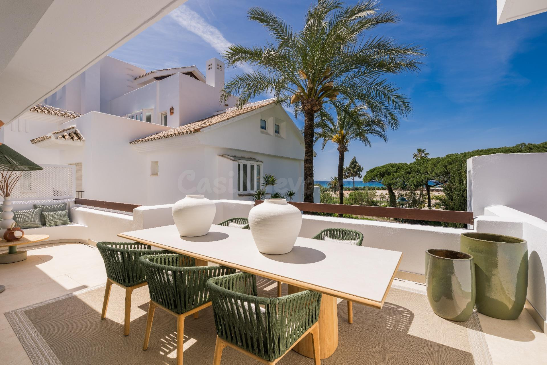 PALM BEACH APARTMENT