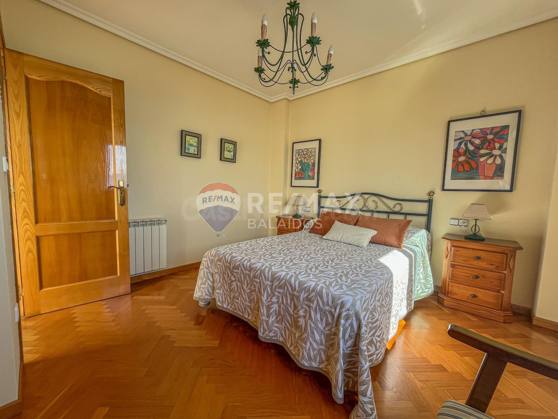Casa 5 habitaciones 342m² en venta - Baina 1 - foto 4