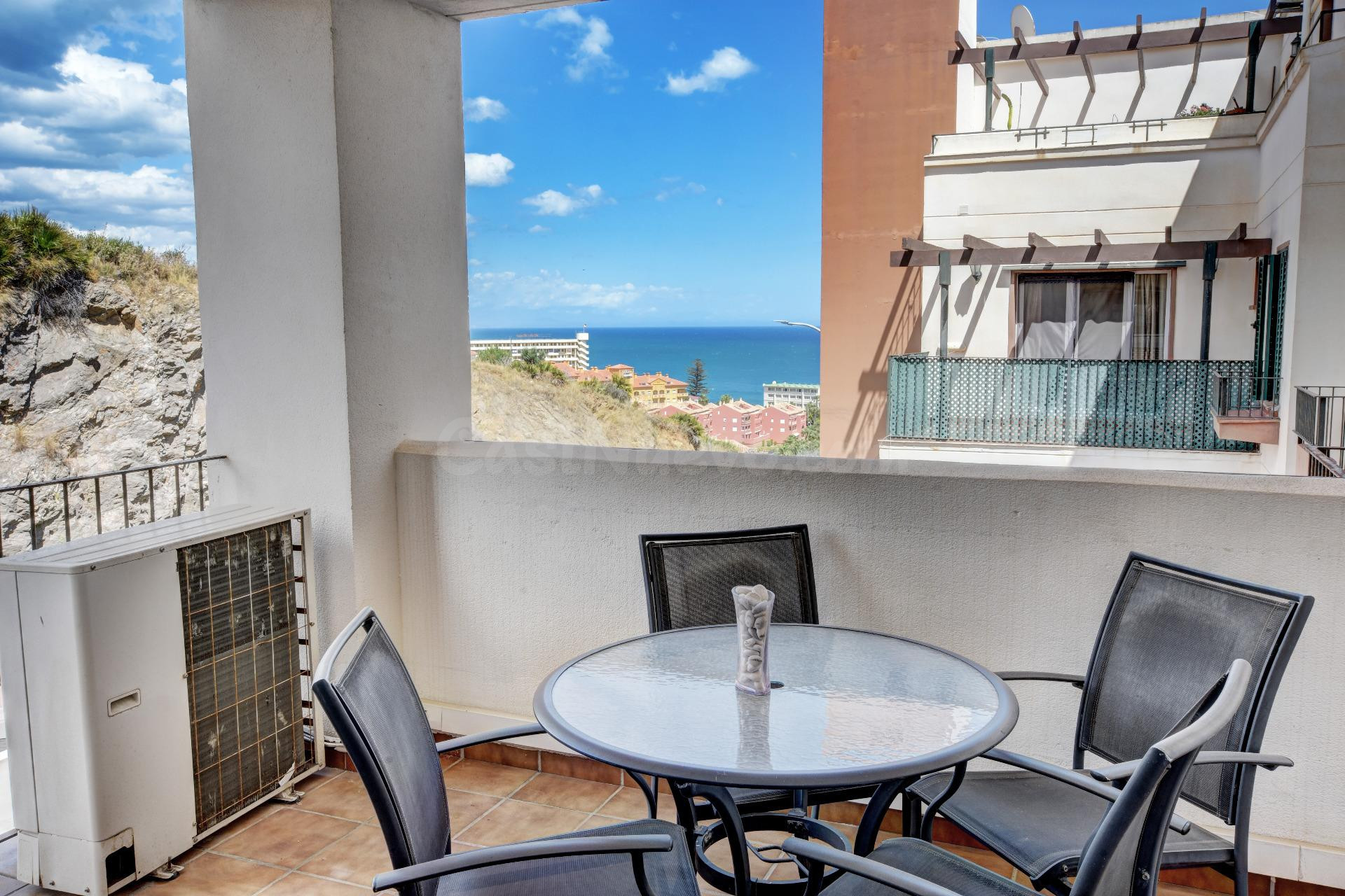 Amplio Piso de 2 Dormitorios con Vistas al Mar | Ubicación Céntrica junto a la Playa