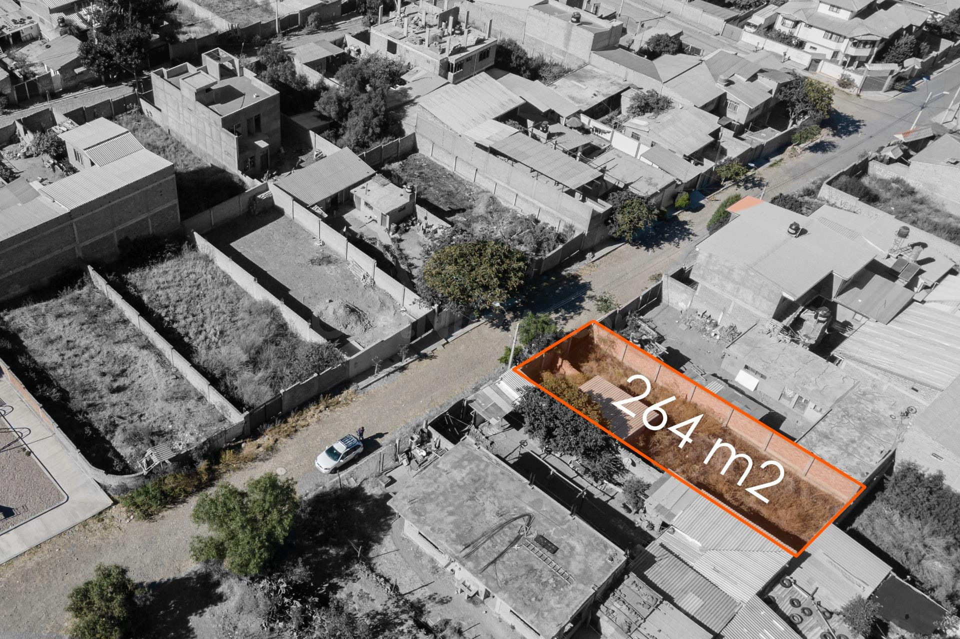 42.500$us Bonito terreno en Amancayas, a 2 cuadras y media de la avenida circunvalación