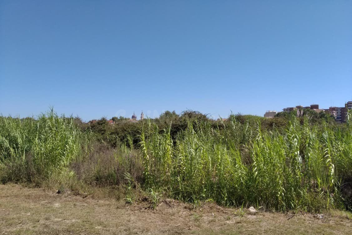 Terreno urbano 1415m² en venta - Zona pueblo - foto 2