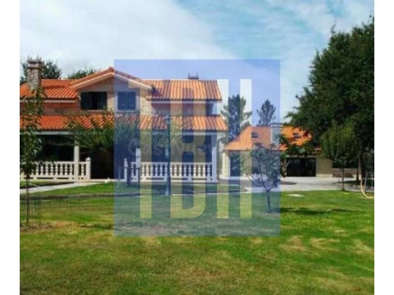 Chalet en venta en O Carballiño - foto 3