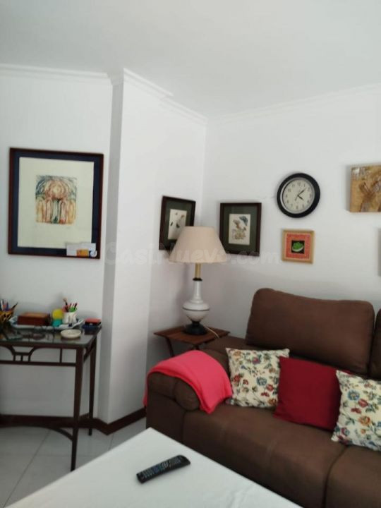 SE ALQUiLA APARTAMENTO EN SANXENXO CON DOS PLAZAS DE GARAJE - foto 4