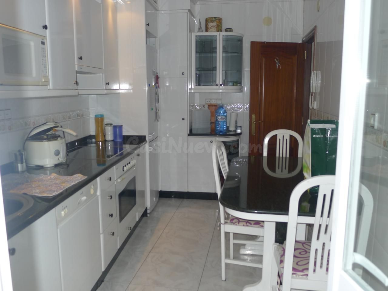 PRECIOSO PISO EN AVENIDA BUENOS AIRES PRÓXIMO A LA UNIVERSIDAD