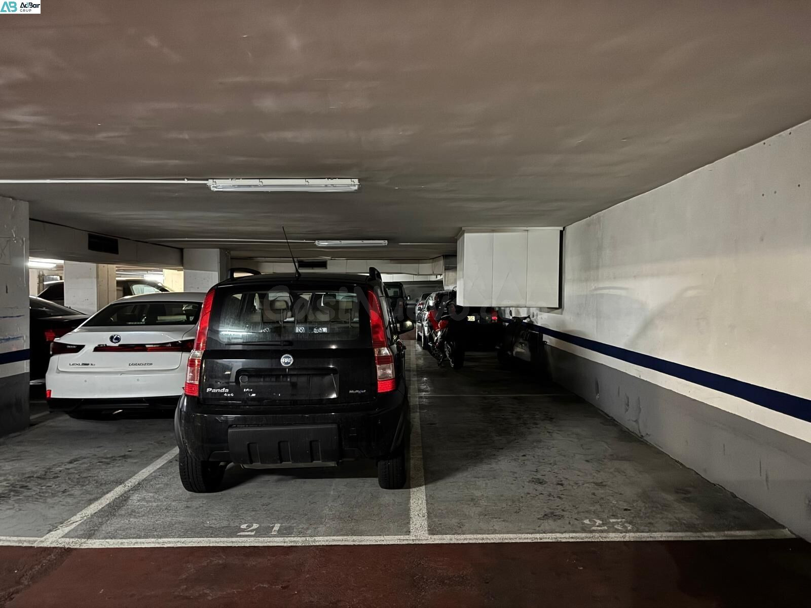PÁRQUING PARA COCHE PEQUEÑO