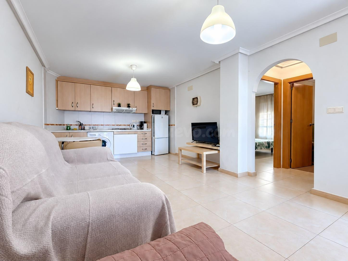Apartamento Seminuevo en Playa de los Locos, Torrevieja - ¡Ideal para disfrutar del mar!