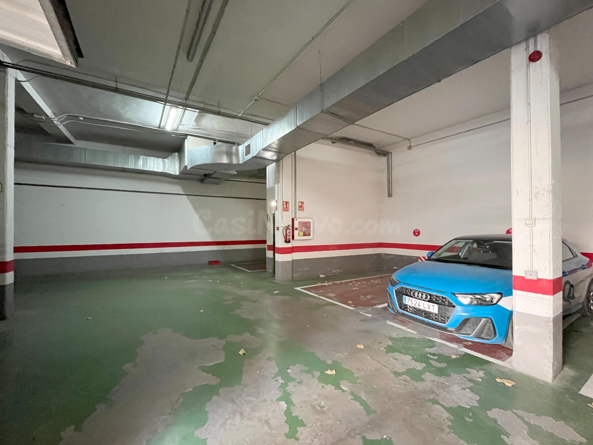 SE VENDE PLAZA DE GARAJE PARA COCHE GRANDE EN EL PICARRAL - foto 2