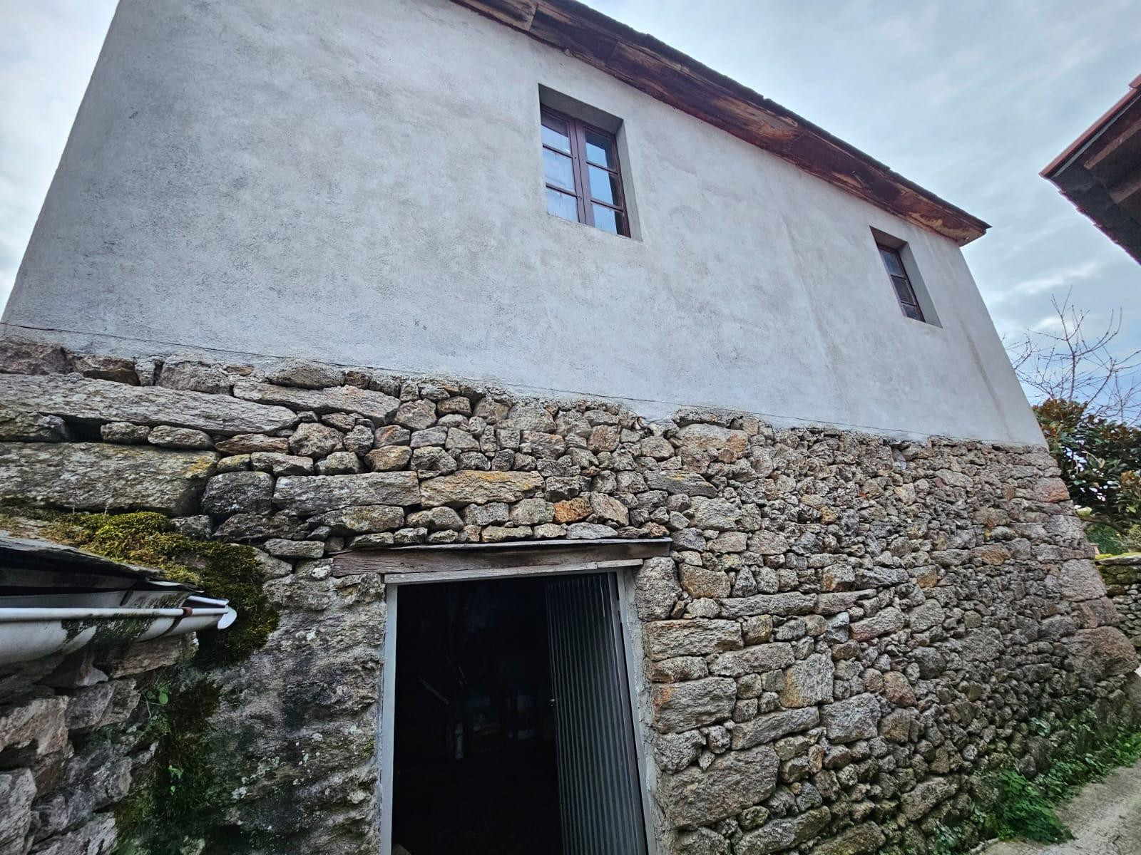 Preciosa casa para restaurar en la zona de Castro Caldelas - foto 2