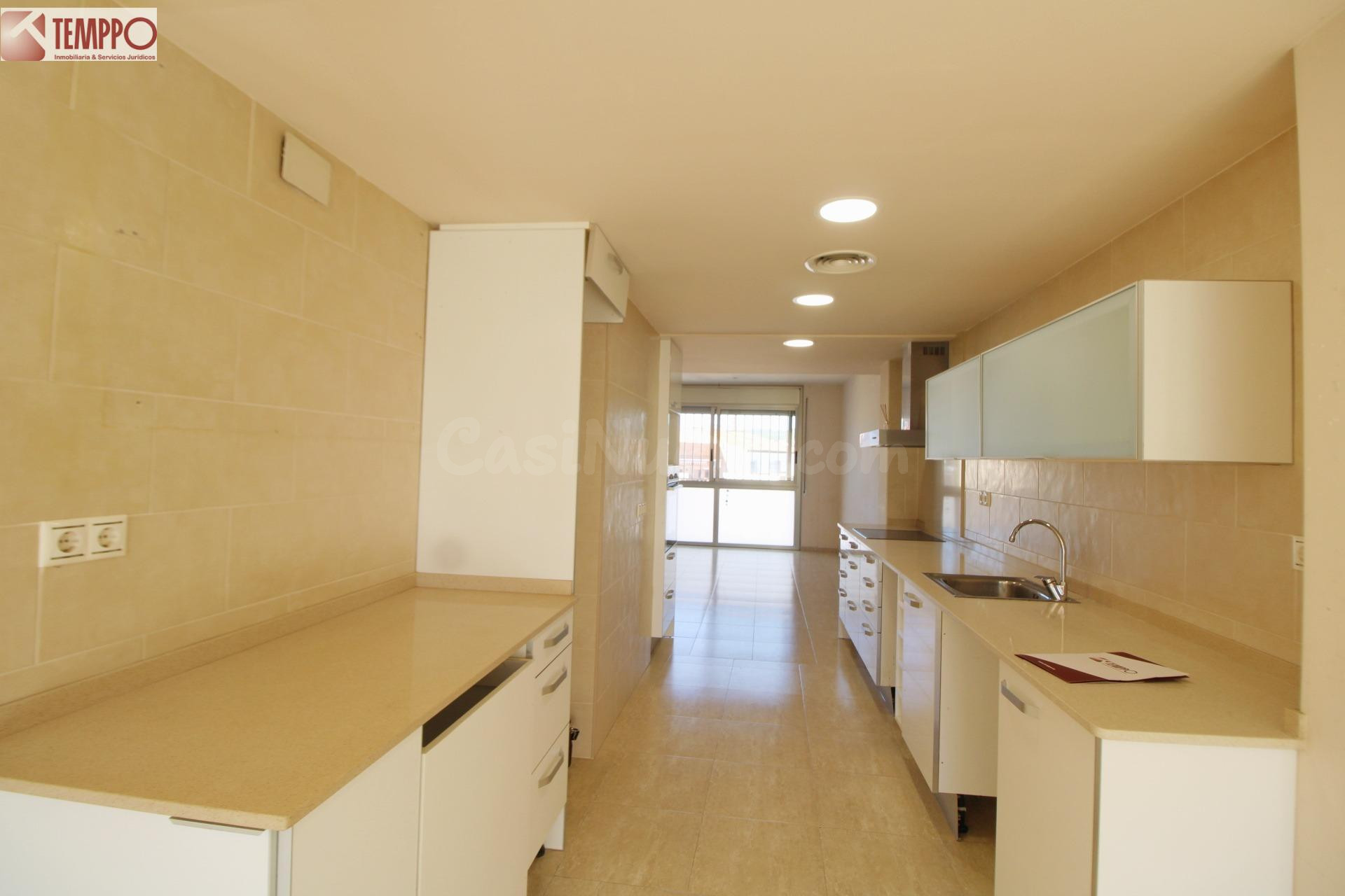 ÁTICO de 109 m2 con TERRAZA en el CENTRO de EL VENDRELL - foto 5