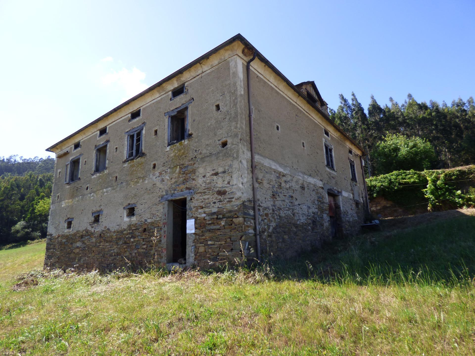 Majestuosa casona de piedra de 1890 con 6.500 m2 de finca en - foto 2