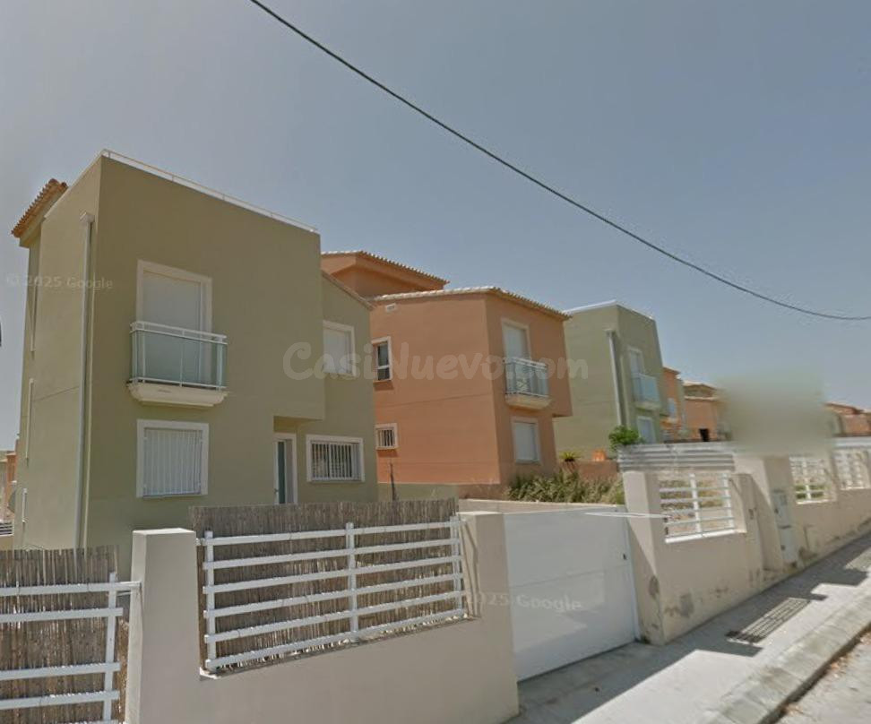 Chalet adosado en venta en Avda Escandinavia L´Alfas del Pi - foto 3