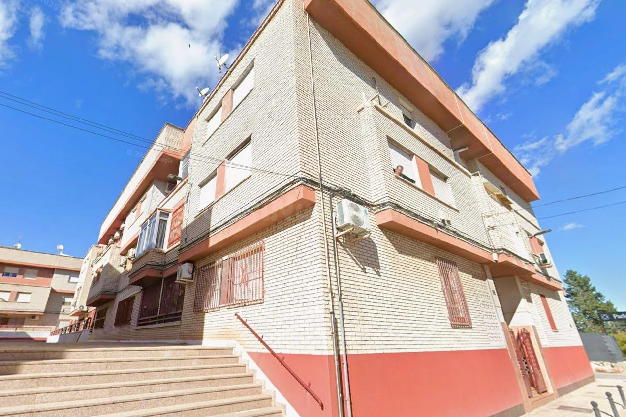 Economico Piso en venta en Barrio de Los Vicentes en Las Torres de Cotillas