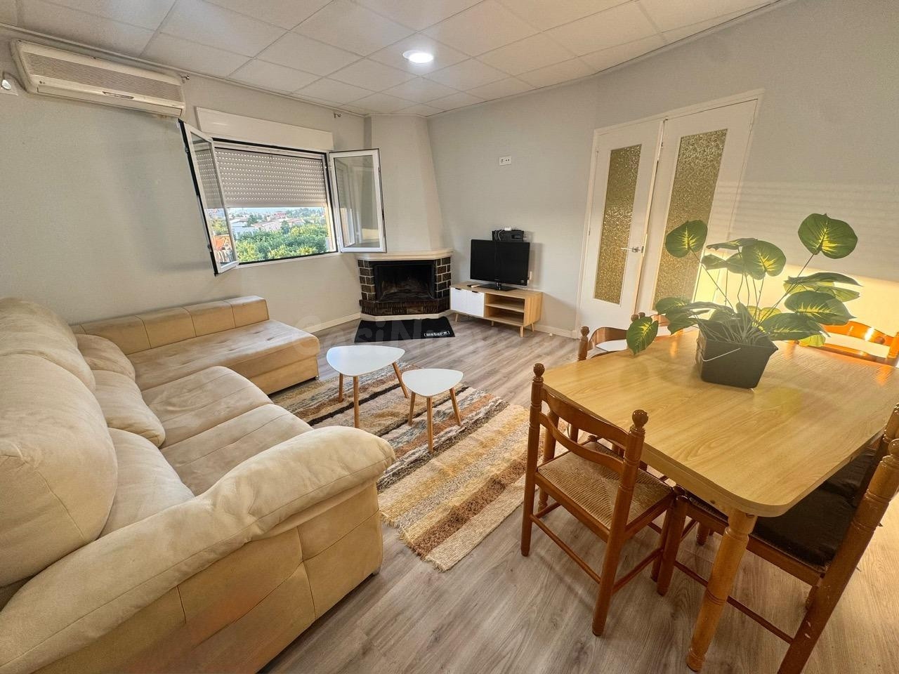 MARAVILLOSA CASA REFORMADA CON 232M2 A TAN SOLO 5 MIN DE ORIHUELA  CON POSIBILIDAD DE GARAJE PARA VARIOS COCHES  ¿A QUE ESPERAS PAR SOLICITAR INFORAMCION..?