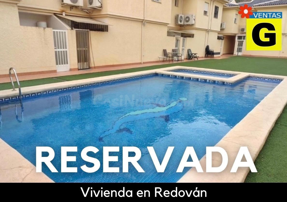 ESTUPENDO DÚPLEX EN REDOVÁN SEMI-NUEVO, CON PORCHE, GARAJE PARA VARIOS COCHES, PISCINA, GIMNASIO... ¡¡VISÍTELO YA SIN COMPROMISO!!