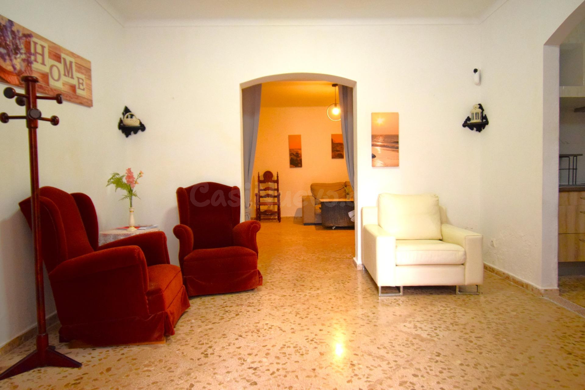Casa con garaje y terraza privada en Petra - foto 5