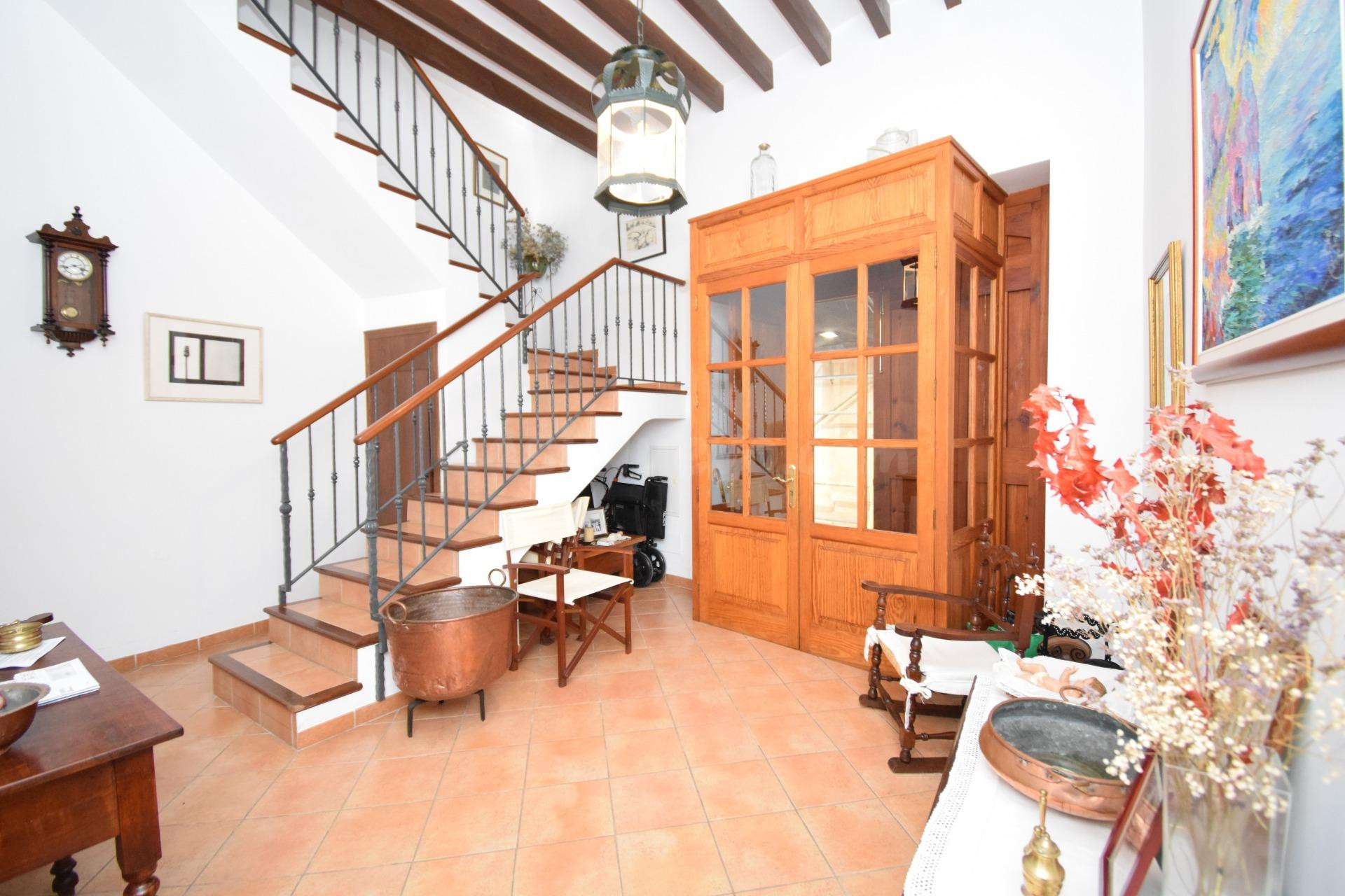 Casa de pueblo con patio en pleno centro de Pollença - foto 3