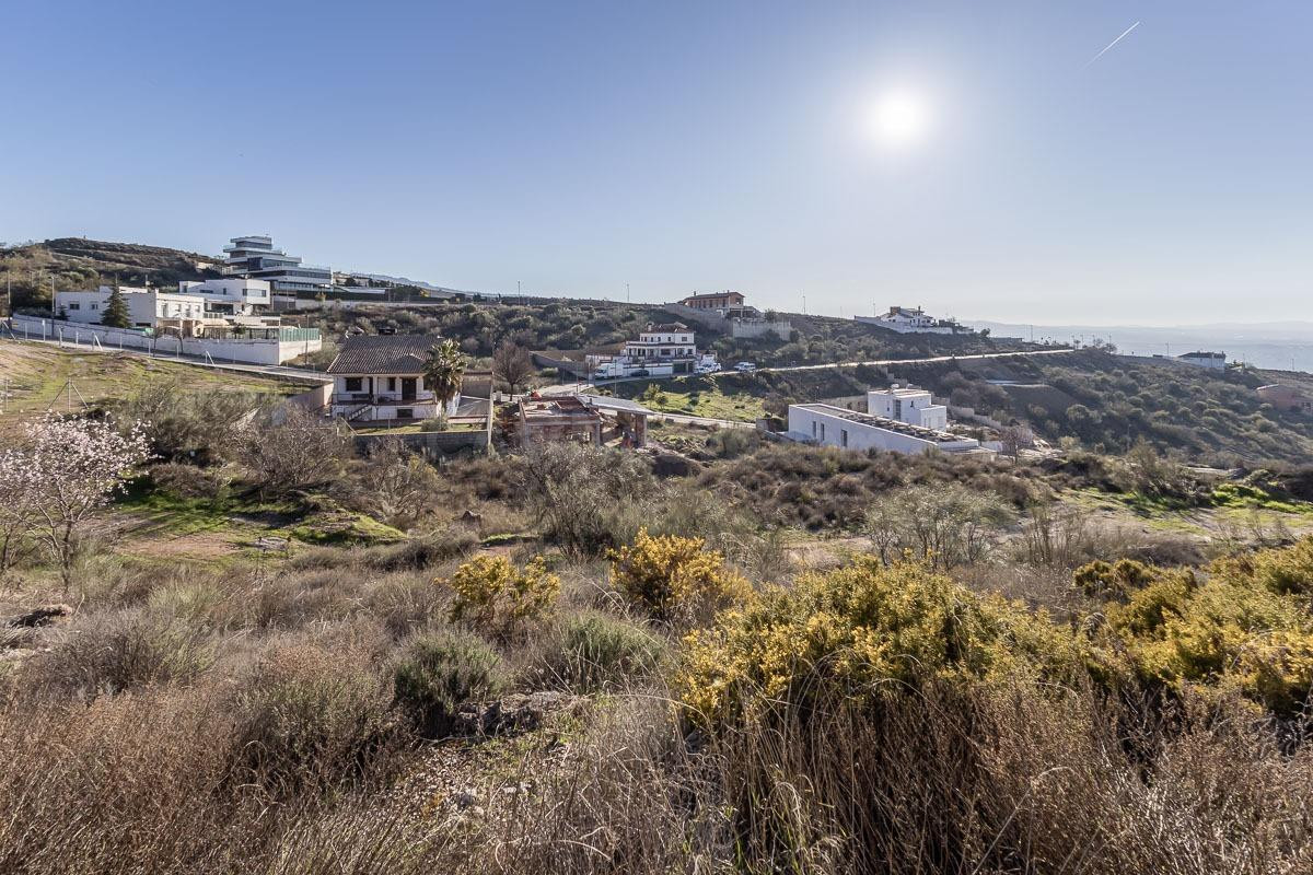 SOLAR URBANIZABLE EN ALTOS DE LA ZUBIA