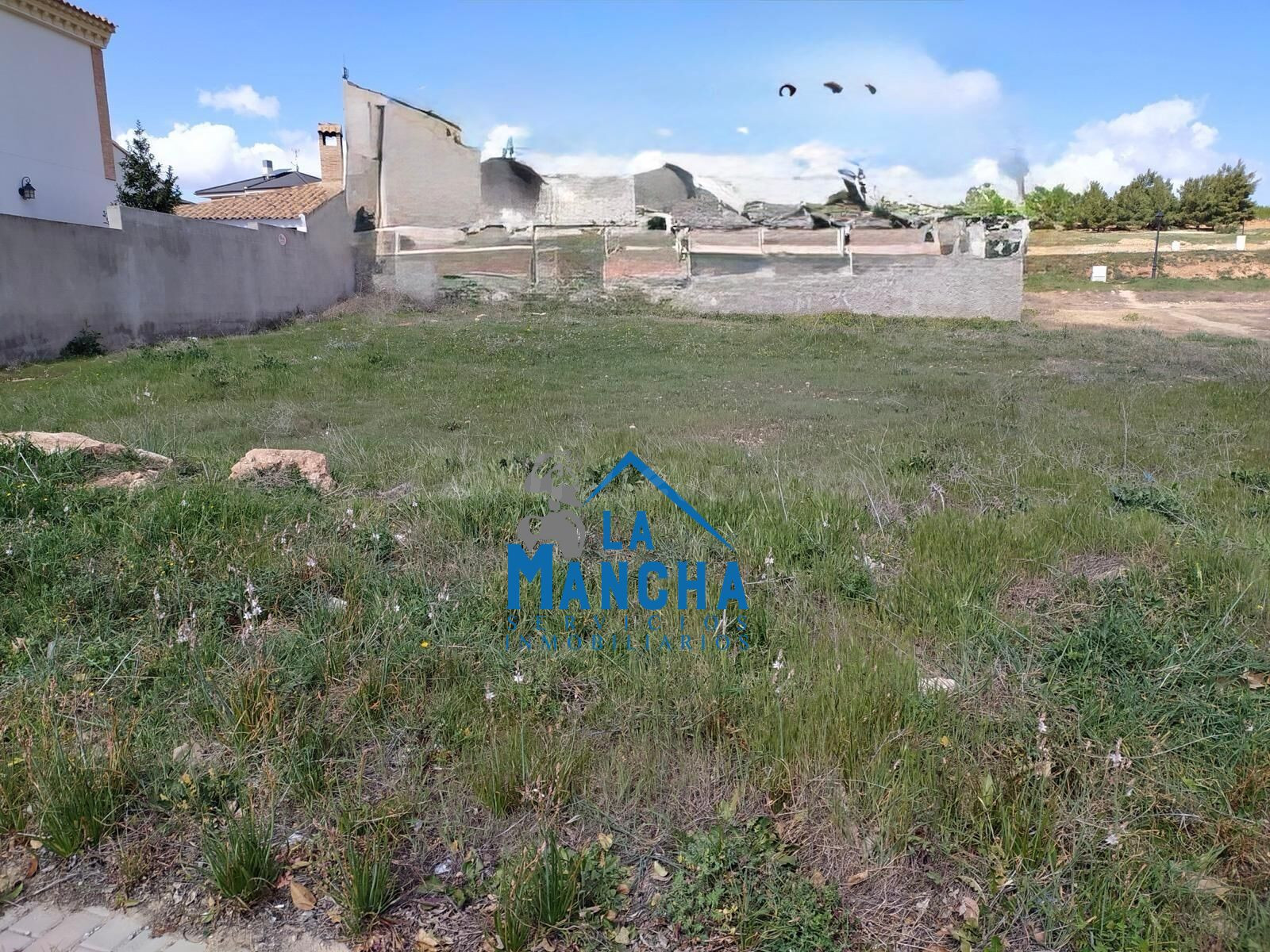 *92.000€* INMOBILIARIA LA MANCHA VENDE TERRENO URBANO EN BAL - foto 2