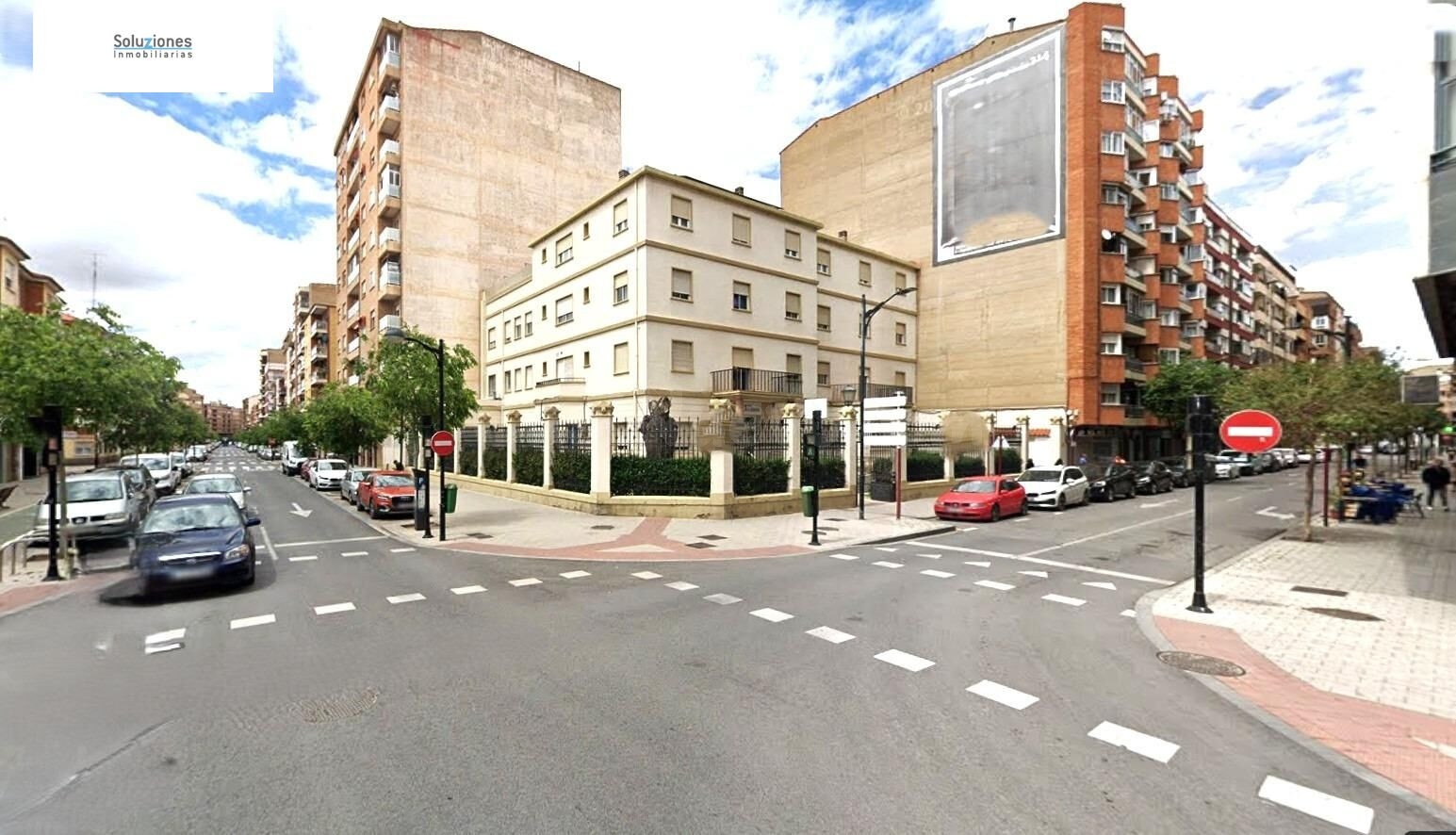 CHALET INDEPENDIENTE DE ALTO STANDING — Zona Arquitecto Vand - foto 2