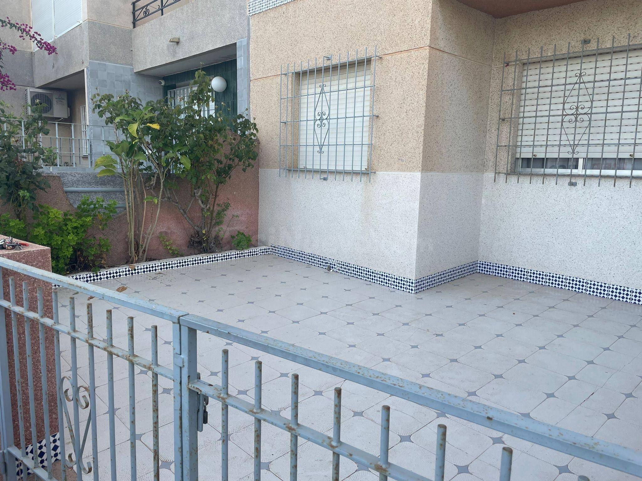 Oportunidad a 200 metros de la playa: Amplio piso de 3 dormitorios amueblado en Santiago de la Ribera