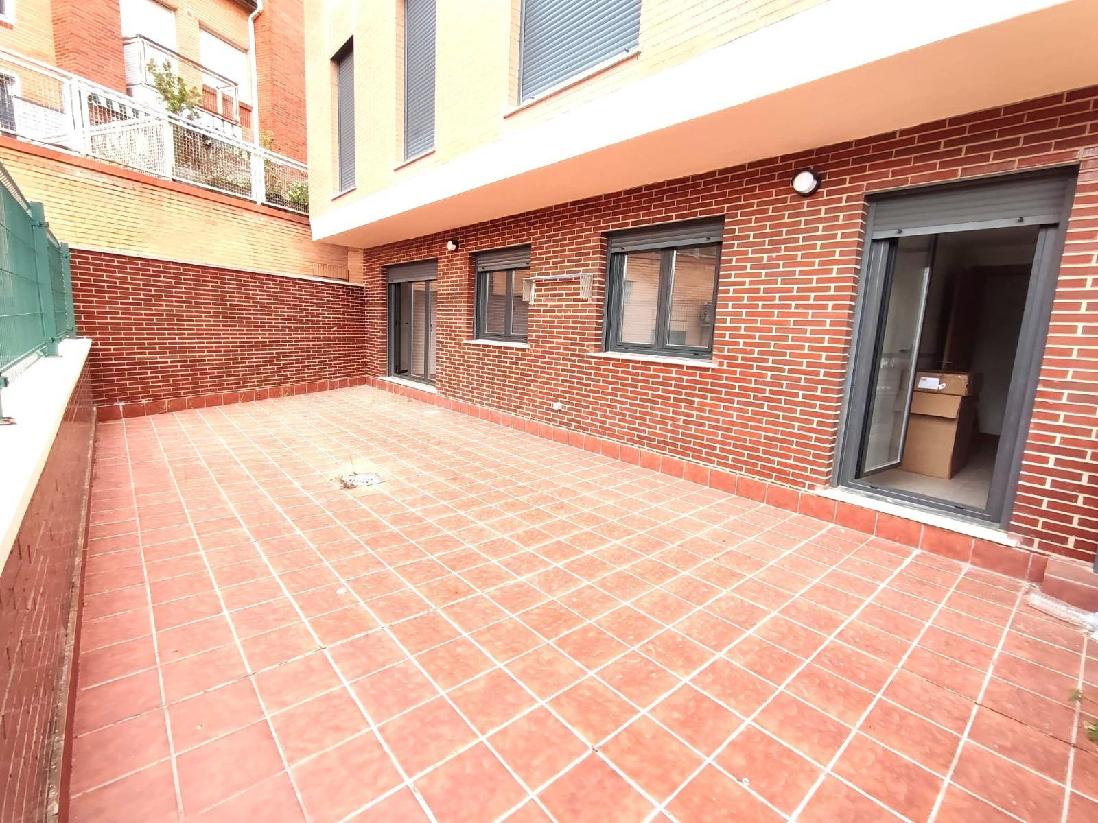 Acogedor piso de 2 dormitorios con terraza en Villamediana d