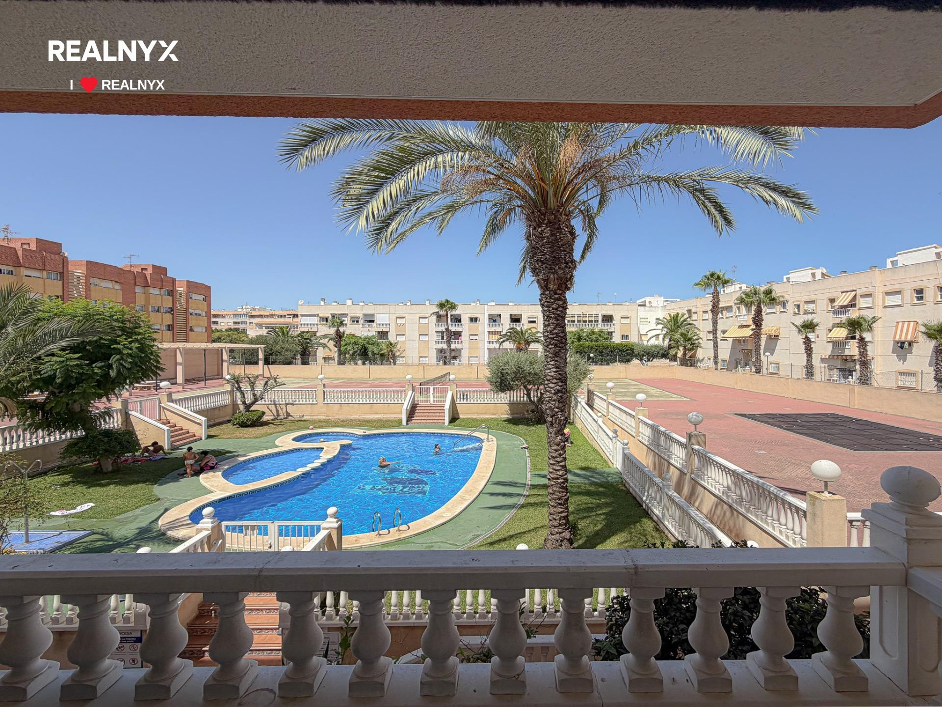 Playa del Cura! Magnifico apartamento con excelentes calidades + Confortable terraza con vistas a la preciosa piscina comunitaria