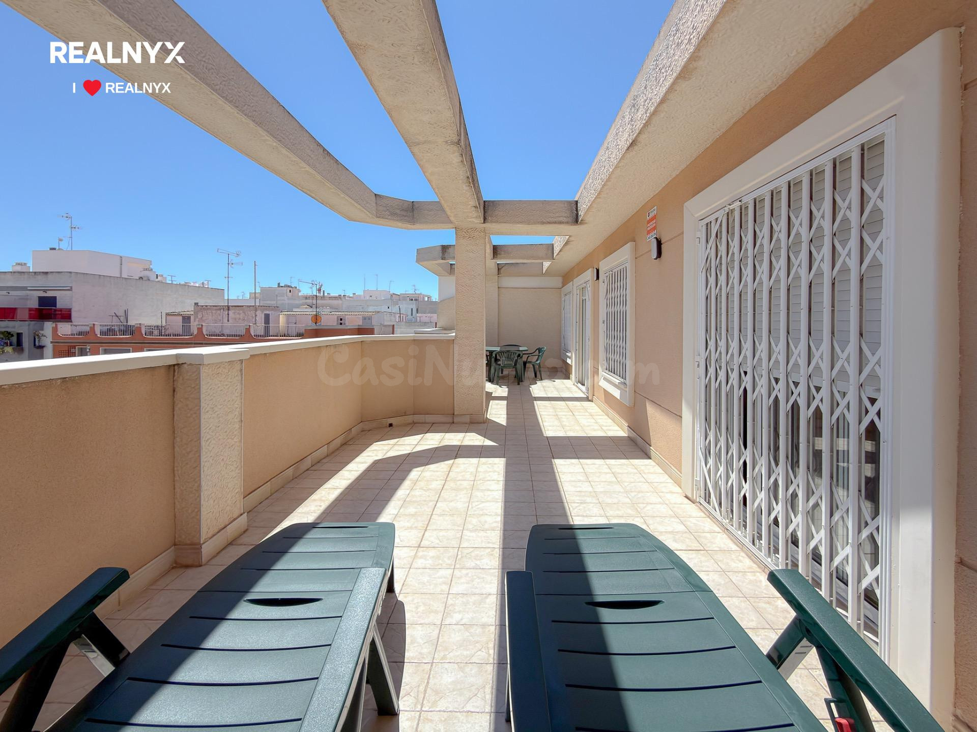 Impresionante Ático con 4 dormitorios, gigantesca terraza y  - foto 4