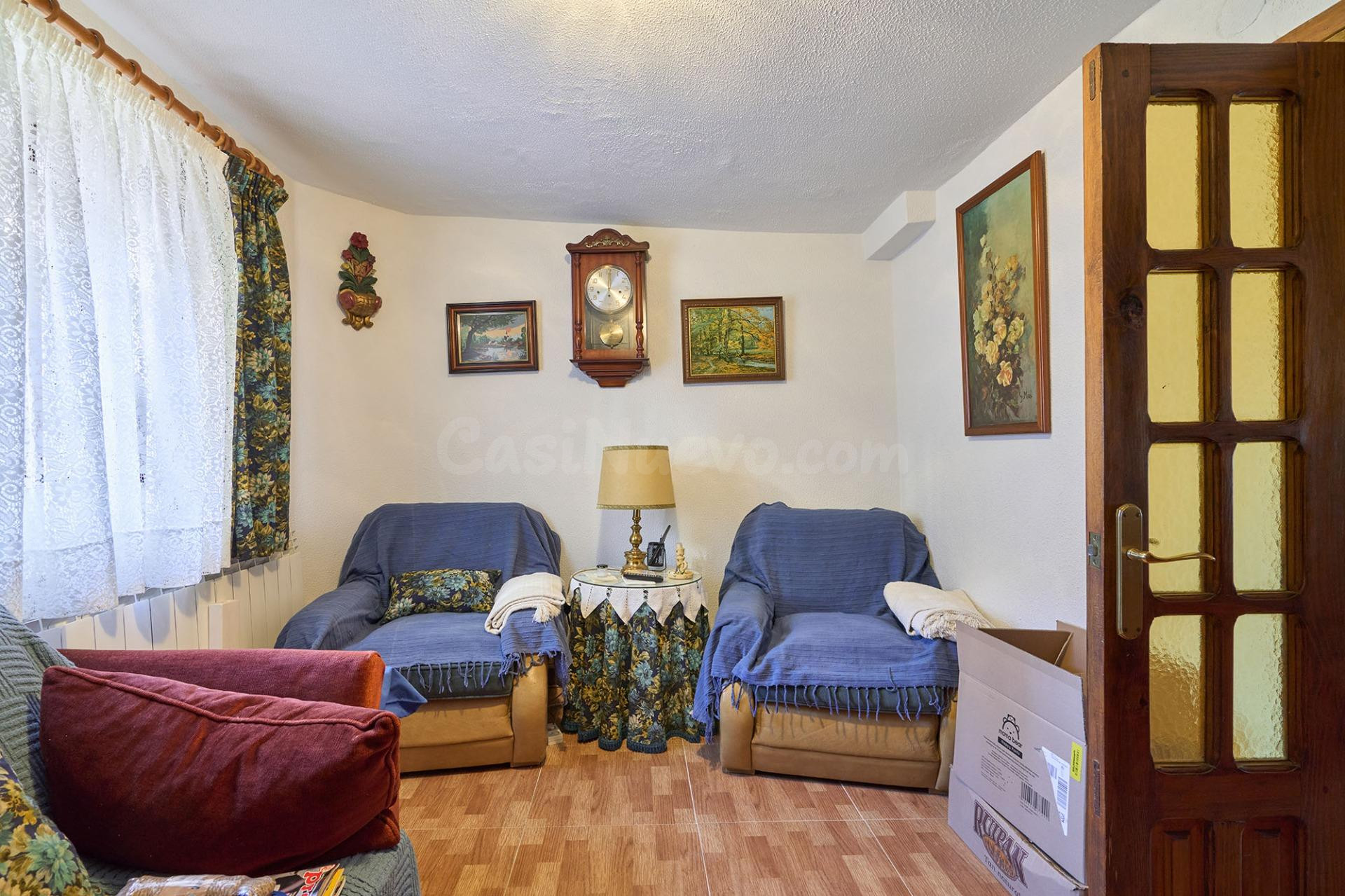 Casa con gran parcela y vivienda anexa en Navacarros, junto  - foto 3