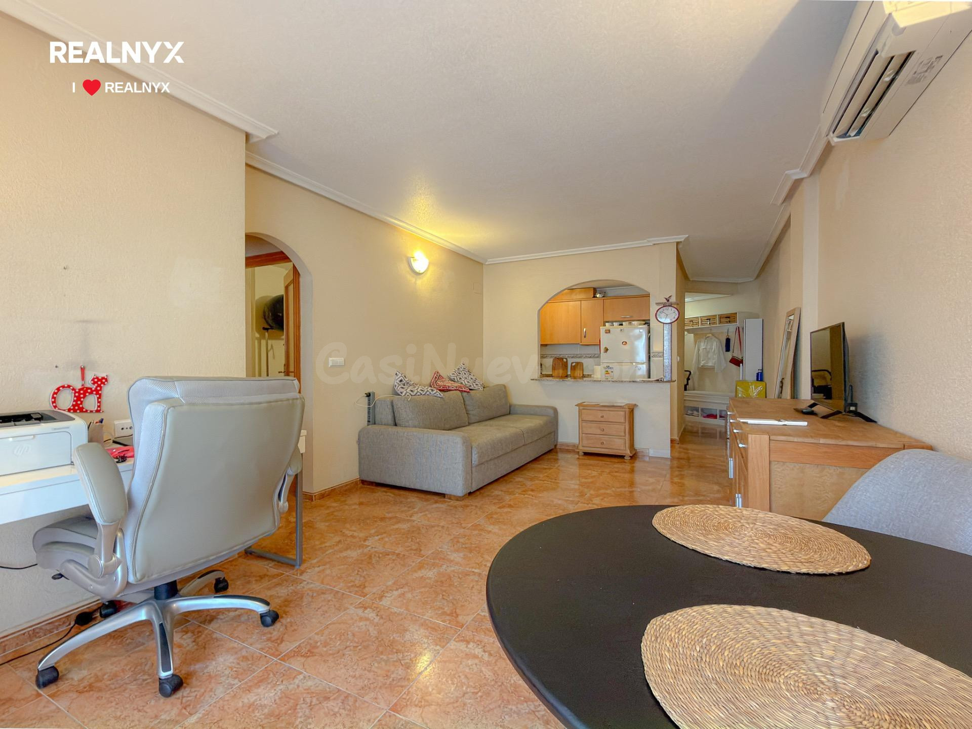 Centro de Torrevieja! Magnifico apartamento (Año 2003) con terraza confortable y excelentes vistas + 2 Piscinas comunitarias