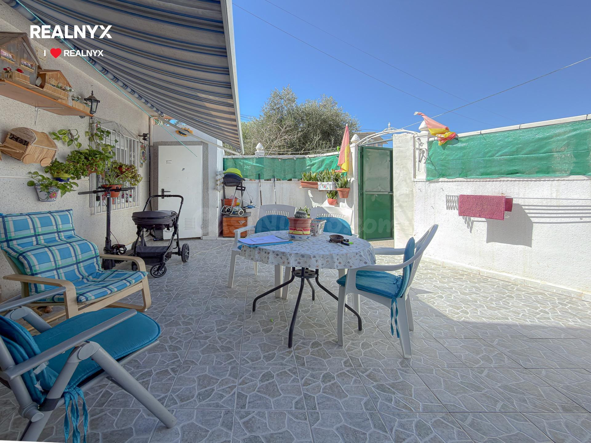 Fantástico bungalow reformado con amplia y luminosa terraza (Sin Gastos de comunidad)
