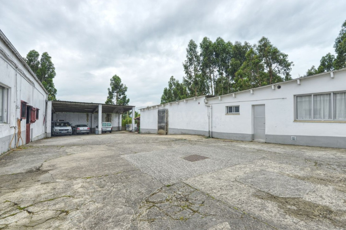 Nave en venta en O´Vilar (Guísamo) - foto 4