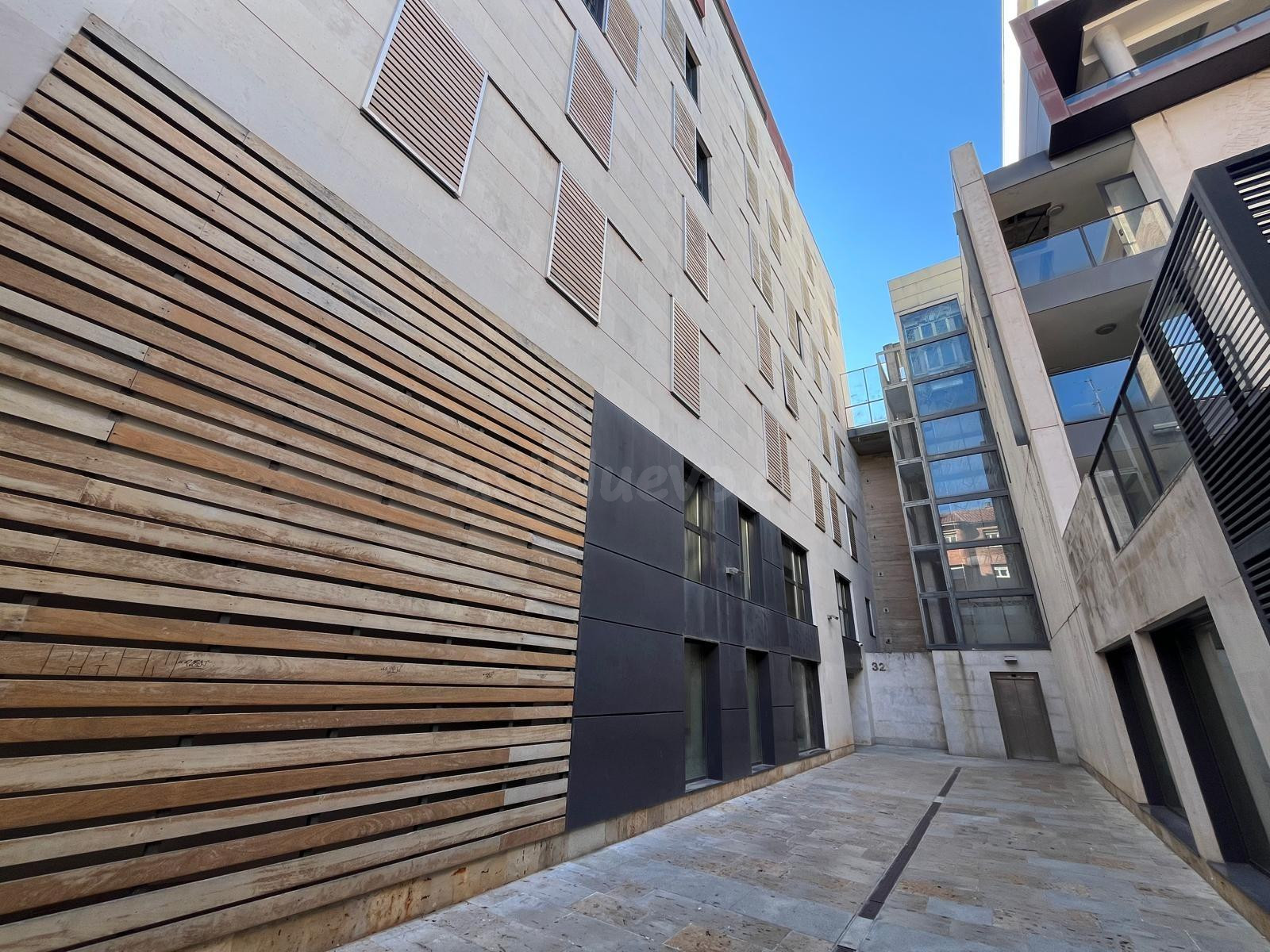 Amplio Piso en el Casco Antiguo de Burgos, Junto a la Catedral - Alquiler por €1000